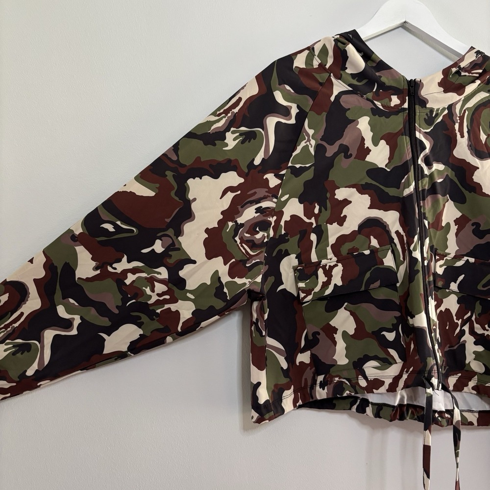 Year Of Ours Camo Terrain Jacket full zip Cropped Medium Performance Lightweight